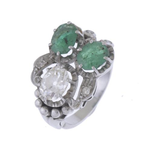 DIAMONDS AND EMERALDS SHUTTLE RING