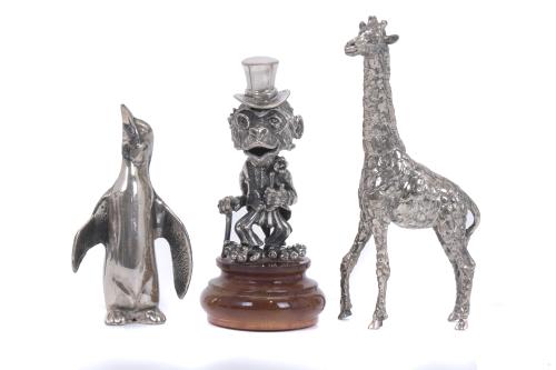 CONJUNTO DE OCHO ANIMALES EN MINIATURA EN PLATA DE LEY.