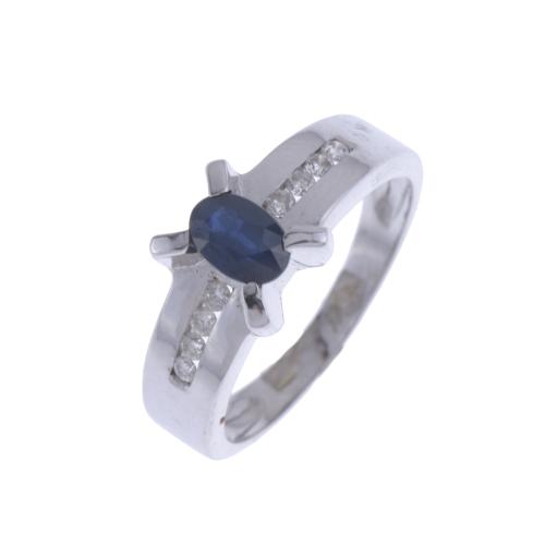 SAPPHIRE AND DIAMONDS RING