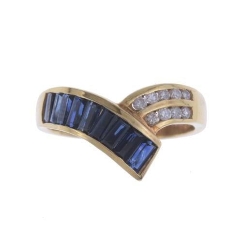 RING WITH SAPPHIRES AND DIAMONDS