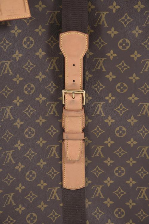 LOUIS VUITTON. MALETA MODELO "SATÉLITE 65".