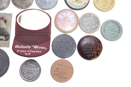 COLLECTION OF ADVERTISING POCKET MIRRORS. EARLY 20TH CENTUR