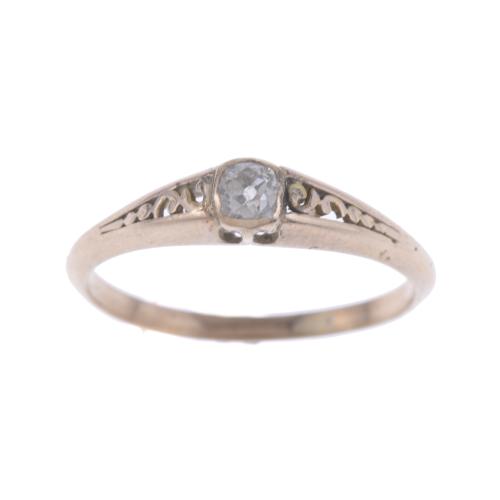 SOLITAIRE RING WITH OLD CUT DIAMOND, CIRCA 1920 - 1940. 