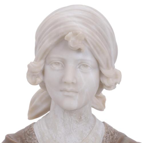 BUST, EARLY 20TH CENTURY.