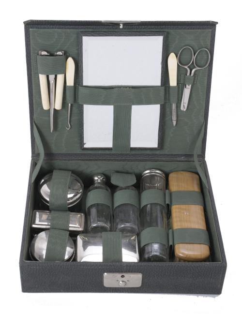 TRAVEL TOILET SET, 20TH CENTURY. 