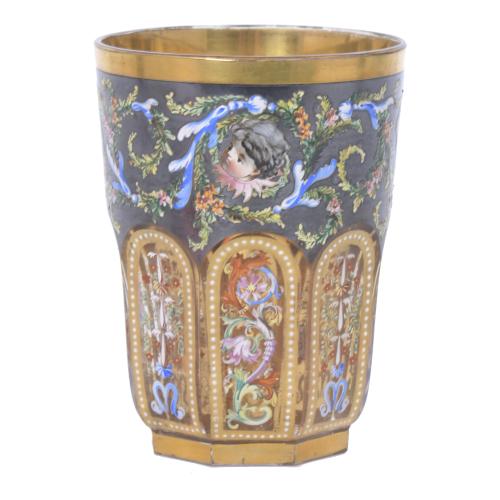 VASO EN CRISTAL DE BOHEMIA, SIGLO XIX.