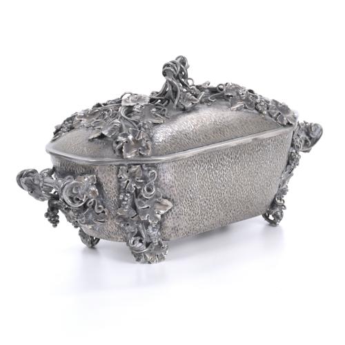 SILVER TABLE BOX, SECOND HALF OF THE 20TH CENTURY.