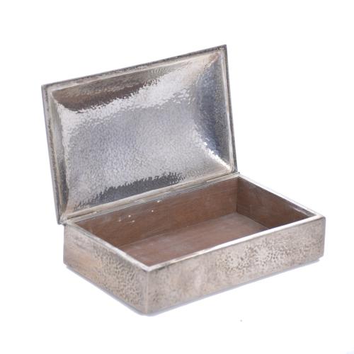 SILVER TOBACCO BOX, 20TH CENTURY. 