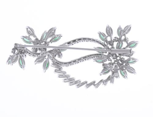 DIAMONDS AND EMERALDS BROOCH, 1970&#39;S.