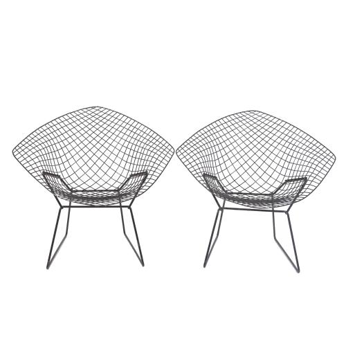 HARRY BERTOIA (1915-1978) PAREJA DE SILLONES MODELO "DIAMOND", DISEÑO DE 1952, MED. SIGLO XX. 