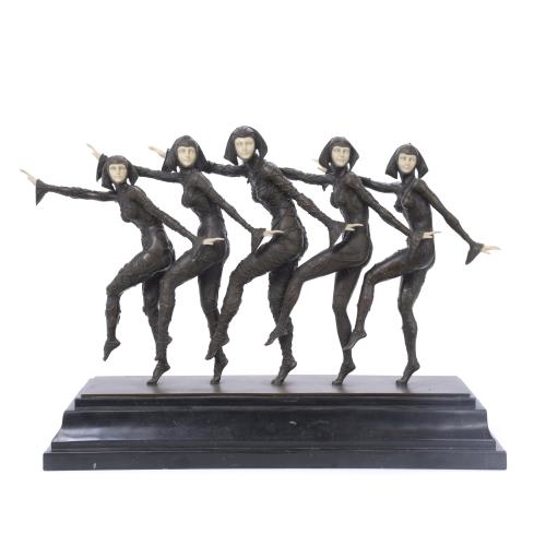 SIGUIENDO MODELOS DE DEMÉTRE CHIPARUS (1886-1947).  "FIVE GIRLS", CIRCA 1930.