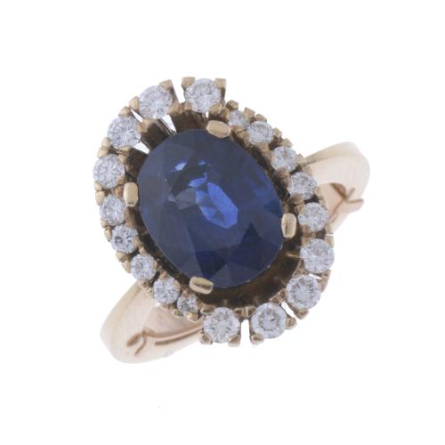 ROSETTE RING WITH SAPPHIRE AND DIAMONDS. 