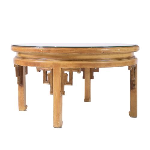 ORIENTAL-LIKE STYLE CIRCULAR COFFEE TABLE, CIRCA 1960.