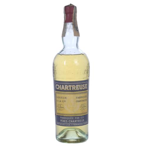 CHARTREUSE.  YELLOW LIQUOR BOTTLE, 1959 - 1965.