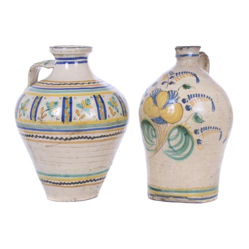 SET OF TWO JUGS WITH HANDLE FROM PUENTE DEL ARZOBISPO, TOLEDO, 18TH CENTURY.