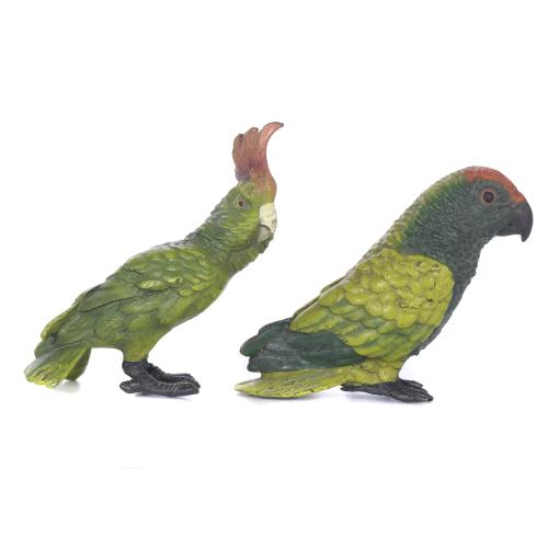 AFTER MODELS BY FRANZ XAVER BERGMAN (1861-1936). PAIR OF AUSTRIAN PARROTS, 20TH CENTURY.