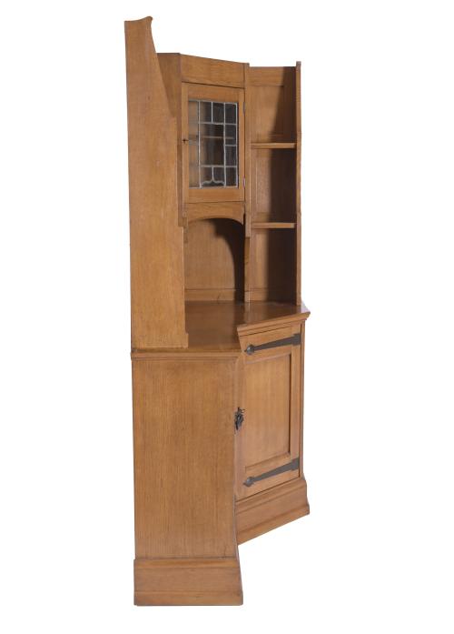 ARTS & CRAFTS CORNER CABINET, LATE 19TH - EARLY 20TH CENTUR