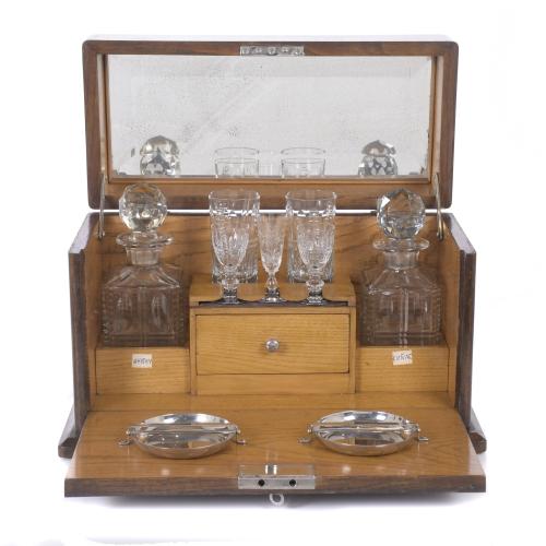 VICTORIAN LIQUOR BOX, LATE 19TH CENTURY.