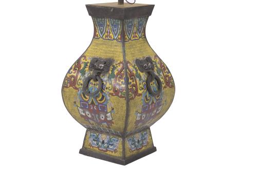 CHINESE VASE, MID 20TH CENTURY.