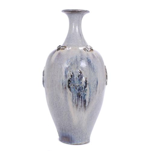 CHINESE VASE, REPUBLIC ERA, 20TH CENTURY.