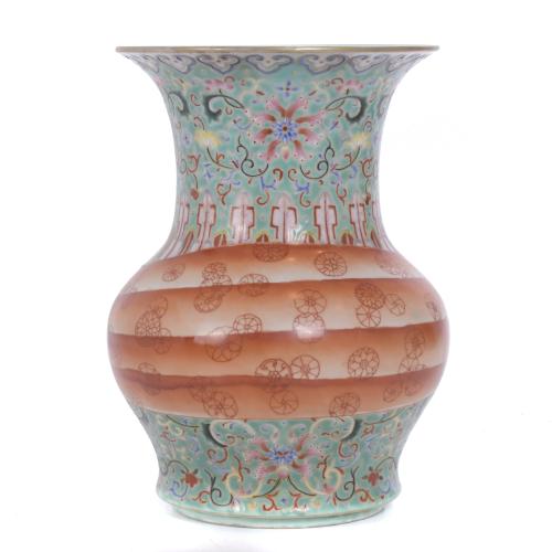 CHINESE ROSE FAMILY VASE, SECOND HALF 20TH CENTURY.