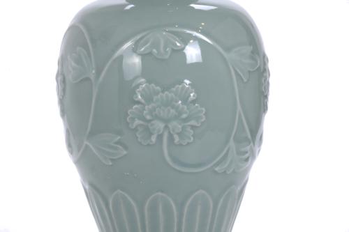 CHINESE VASE, AFTER CELADON YEN YEN PORCELAIN MODELS, EARLY