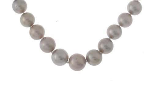 AUSTRALIAN PEARLS NECKLACE