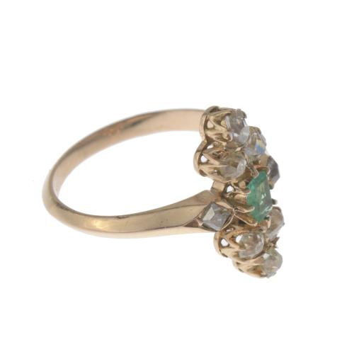 SHUTTLE RING WITH EMERALD AND DIAMONDS