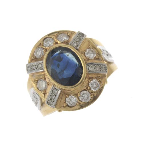 SAPPHIRE AND DIAMONDS RING