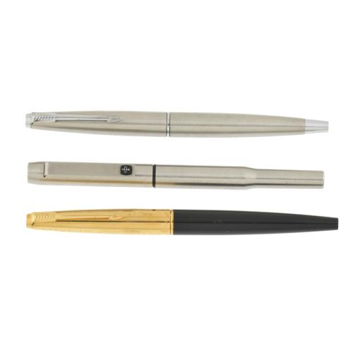 PARKER. Set of three fountain pens.