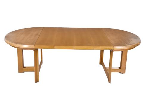 GUILLEUMAS. Dining room set, model Atenas A-36, circa 1960.