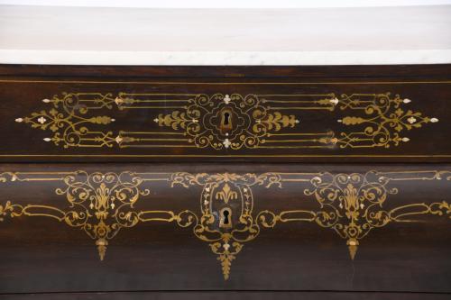 Pair of Elizabethan chests of drawers, 19th century.