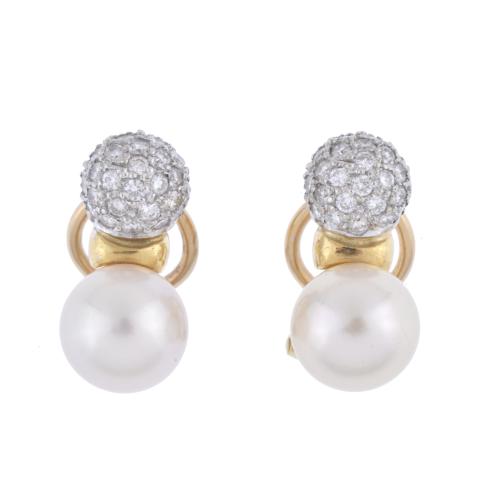 Pearls and diamonds earrings