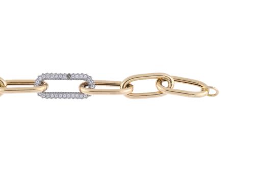 Links chain bracelet.