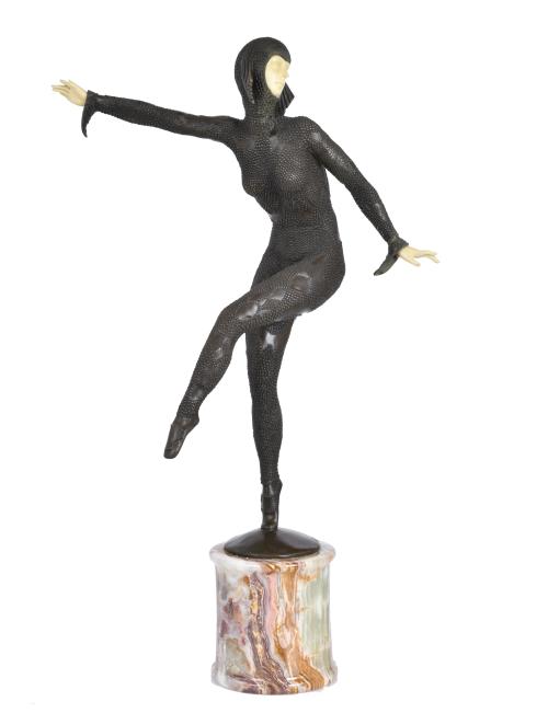 SIGUIENDO MODELOS DE DEMÉTRE CHIPARUS (1886-1947).  "Dancer