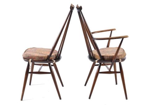 ERCOL.  Conjunto de cuatro sillas modelo "Ercol Goldsmith" 