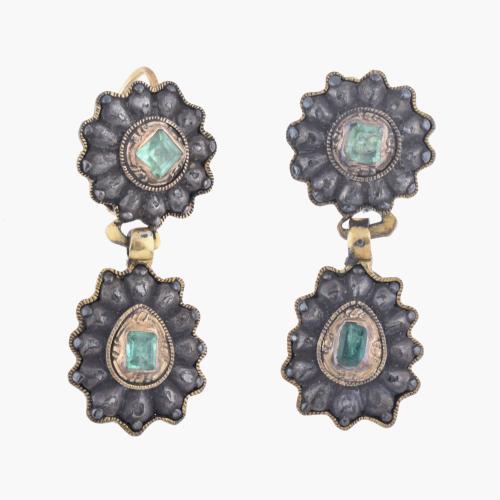 Catalan long rosette earrings with emeralds, probably 18th century.