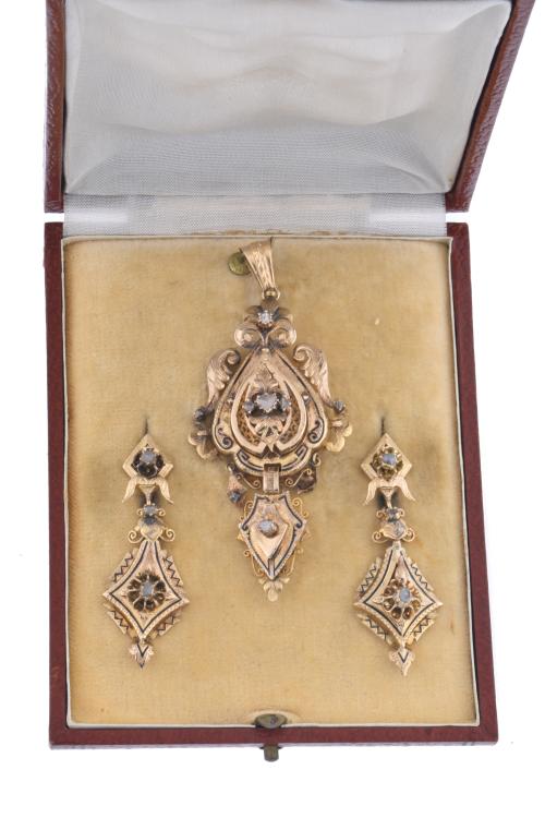 Alphonsine set of earrings and pendant, late 19th century.