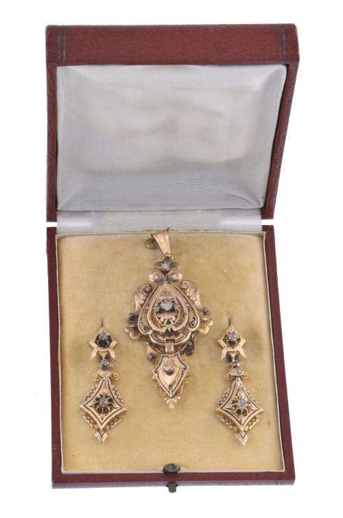 Alphonsine set of earrings and pendant, late 19th century.