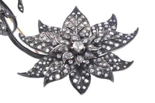 French Belle Epoque floral brooch with diamonds, late 19th 