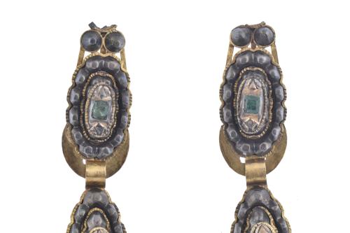 Catalan earrings with emeralds, probably 18th century.