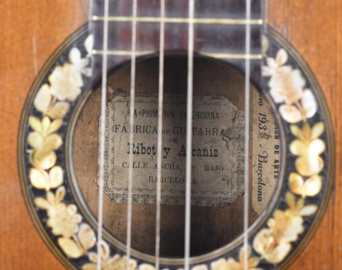 Guitarra barcelonesa Ribot y Alcañiz, circa 1880 - 1900. 