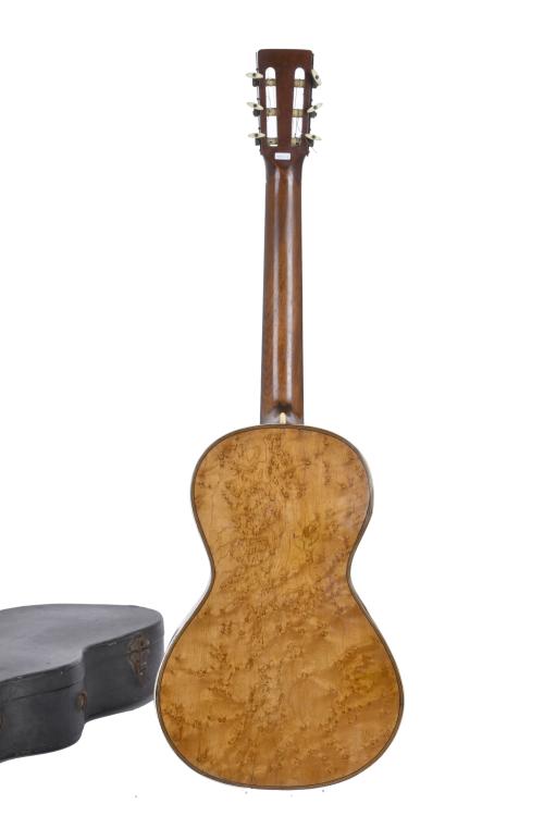 Guitarra barcelonesa Ribot y Alcañiz, circa 1880 - 1900. 