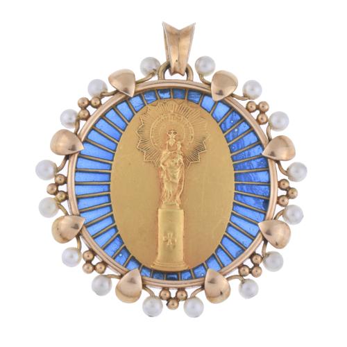 MASRIERA I CARRERAS. Pendant. Our Lady of the Pillar, with enamel and pearls.