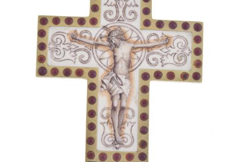 MASRIERA I CARRERAS. Pendant cross with enamel.