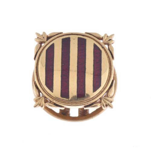 Lapel pin with the emblem of Catalan Government.