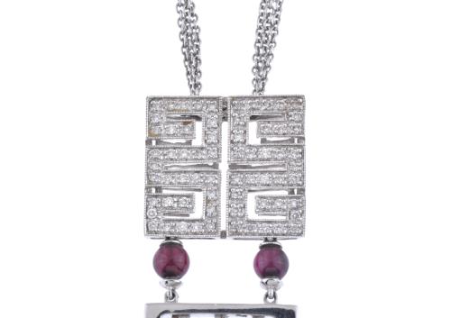 Garnets and diamonds pendant.